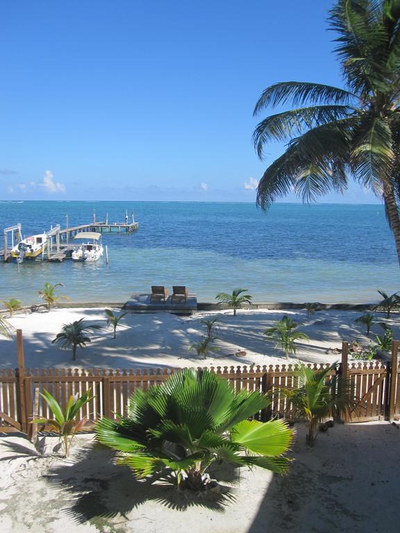 Carolyn'S House Villa Caye Caulker Exterior photo