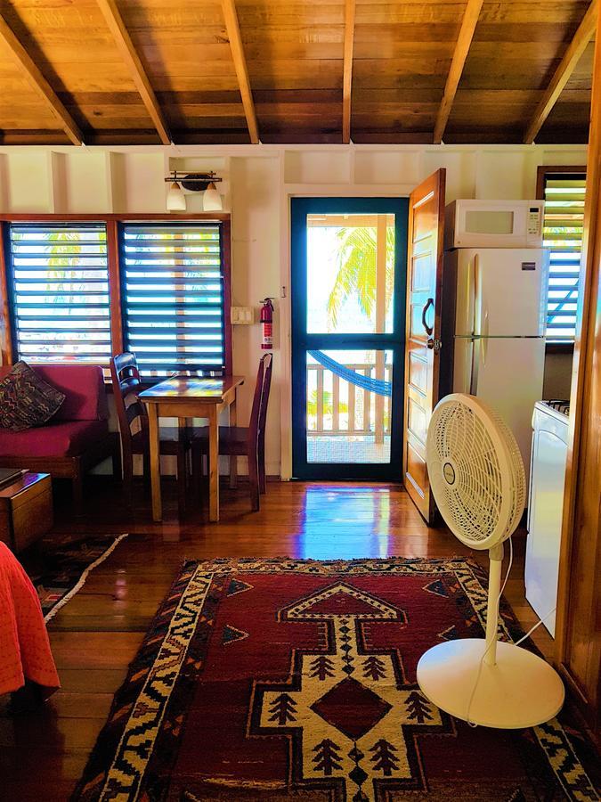 Carolyn'S House Villa Caye Caulker Exterior photo