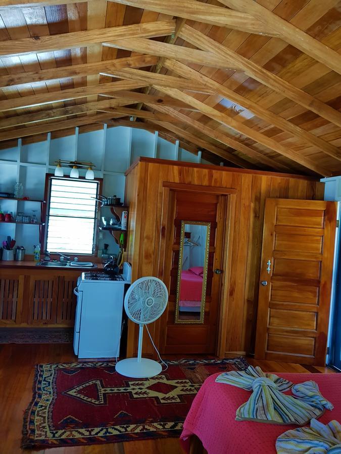 Carolyn'S House Villa Caye Caulker Exterior photo